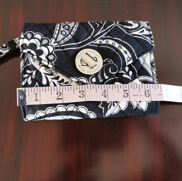 Vera Bradley B&W Floral Quilted Wallet - Picture 3 of 7